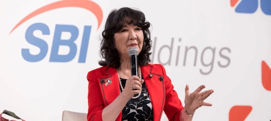 日本财务大臣片山五月讲话